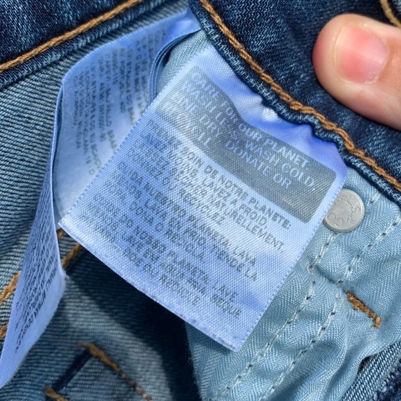 Levi’s Boyfriend high rise dark wash blue Jeans - Picture 6 of 9